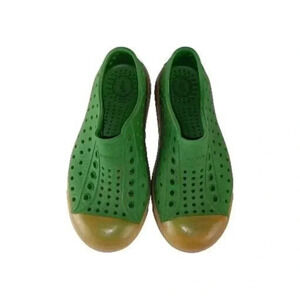 Native Jefferson Shoes Kids Size C10 Green Slip On Play Water Sneakers